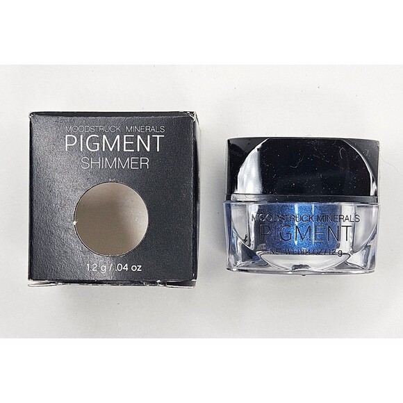 Younique Moodstruck Minerals Pigment Shimmer Awestruck New in Box - Picture 1 of 4